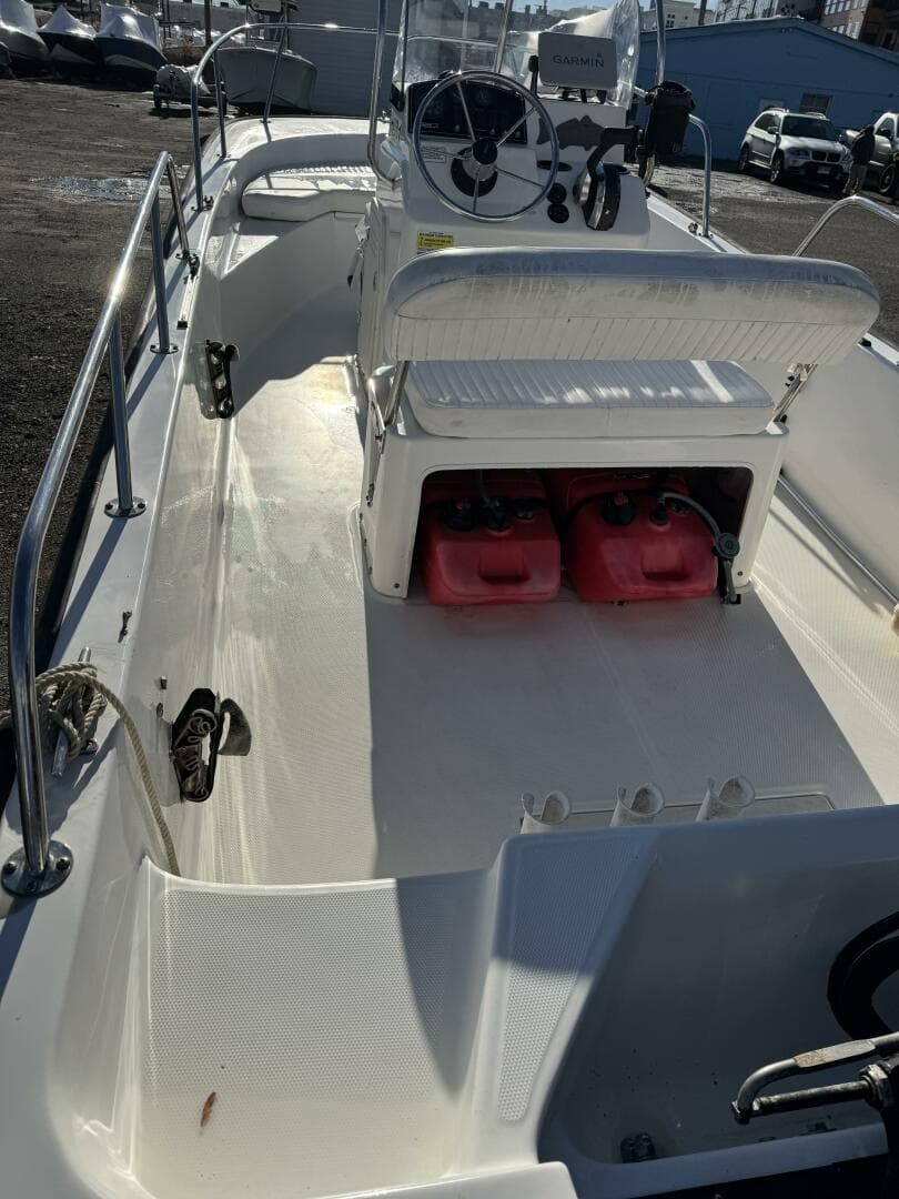 2015 Boston Whaler 170 Montauk