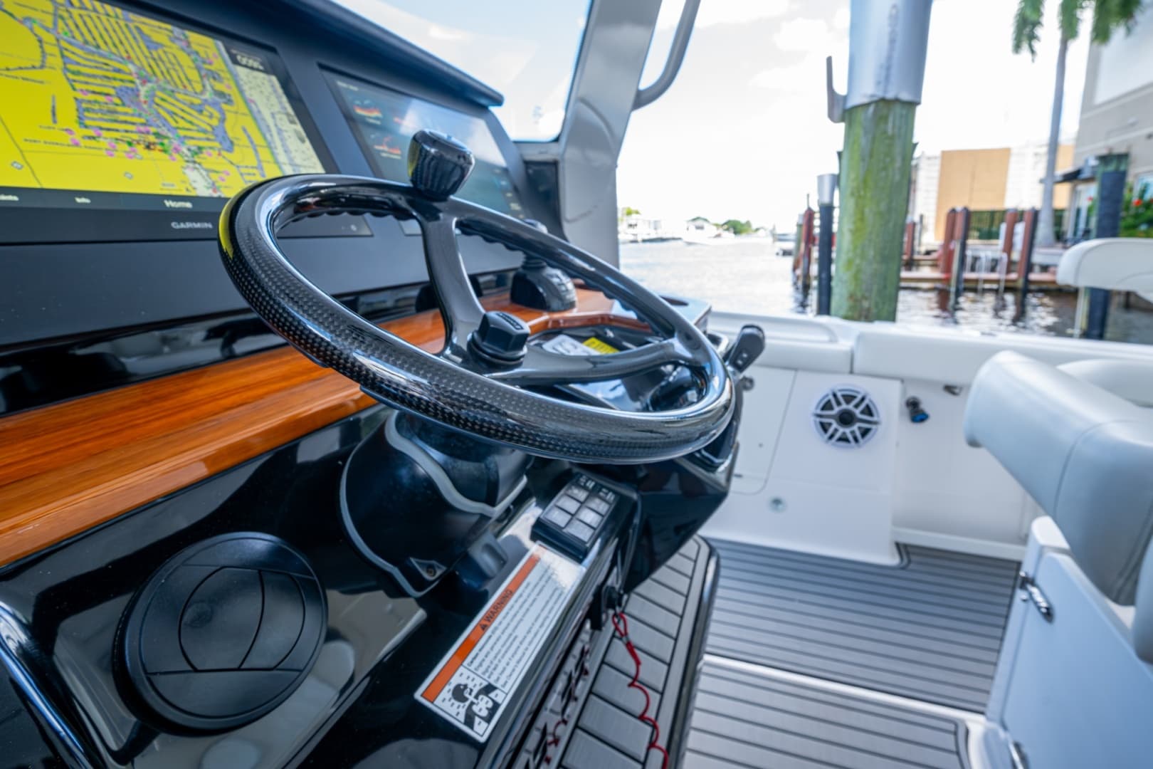 2020 Everglades 395 Center Console