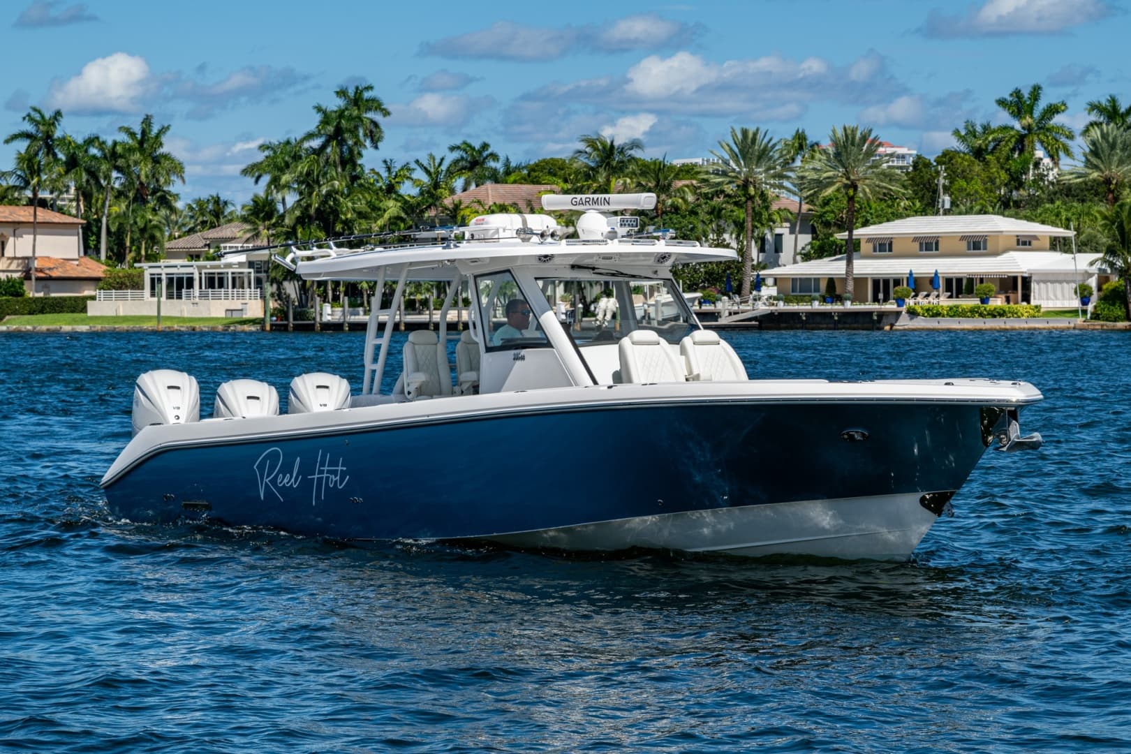 2020 Everglades 395 Center Console