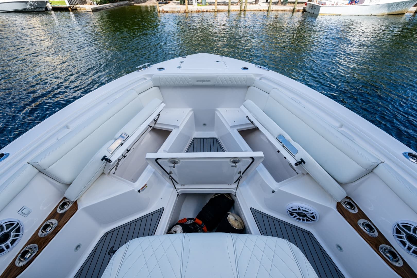 2020 Everglades 395 Center Console