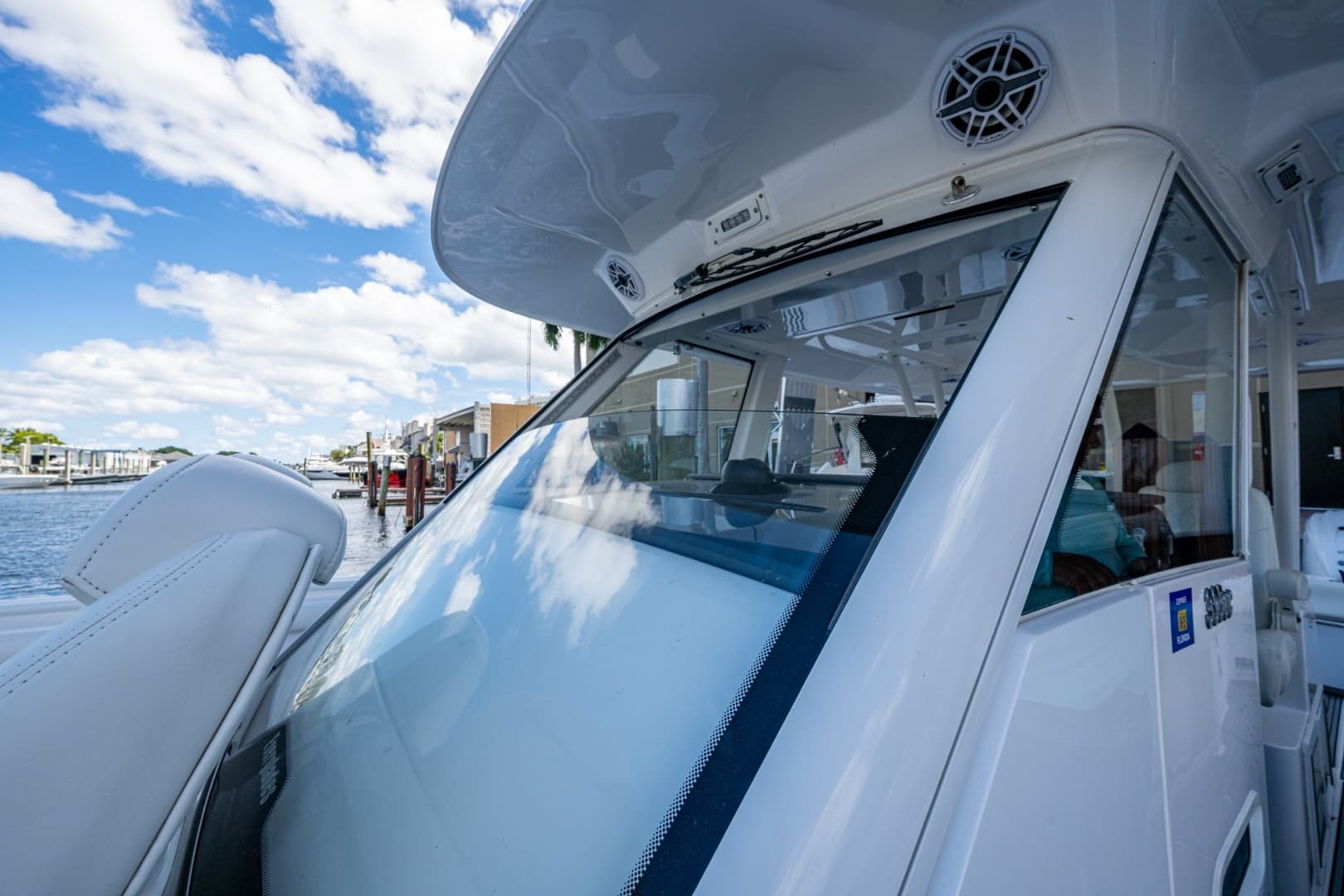 2020 Everglades 395 Center Console