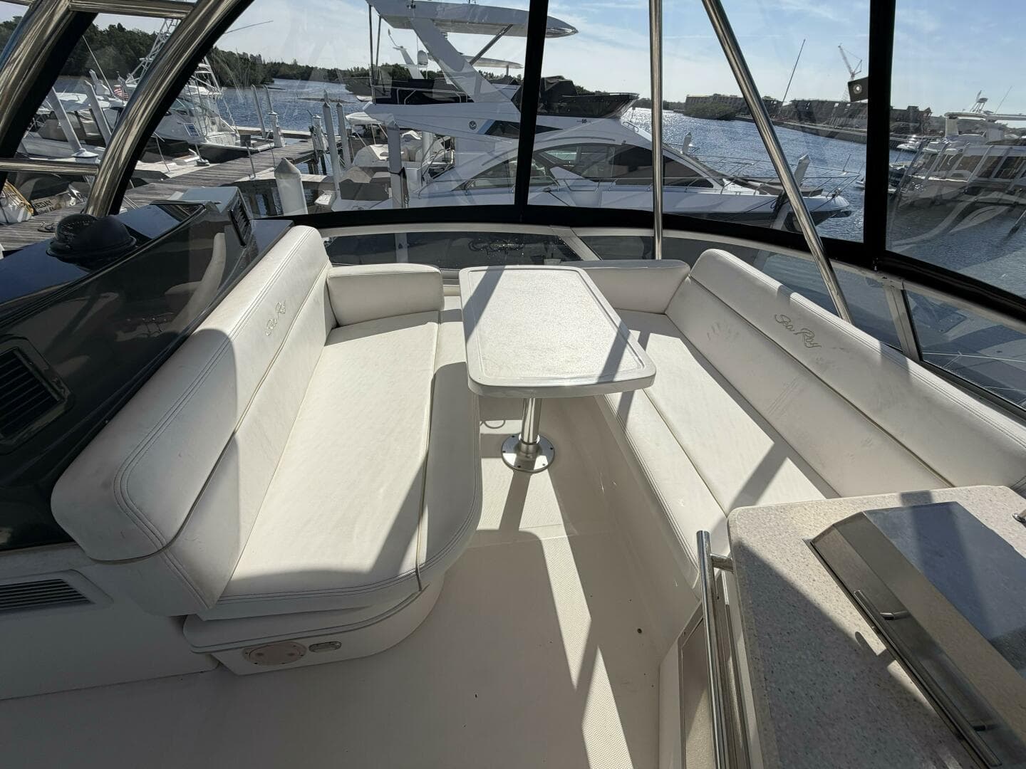 2008 Sea Ray 47 Sedan Bridge - Flybridge Seating 
