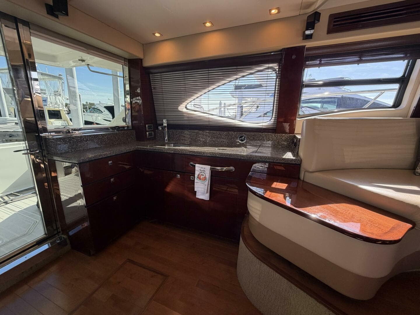 2008 Sea Ray 47 Sedan Bridge - Galley