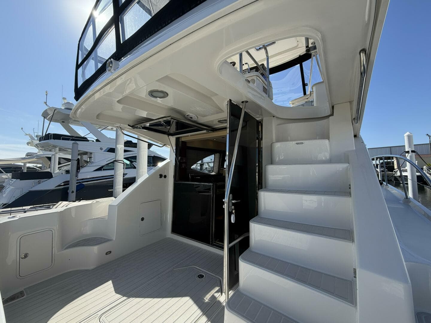 2008 Sea Ray 47 Sedan Bridge - Aft Deck
