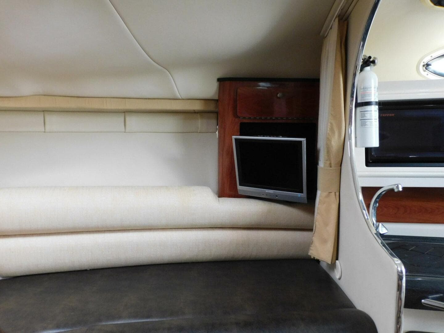 2006 Monterey 302 Sport Cruiser