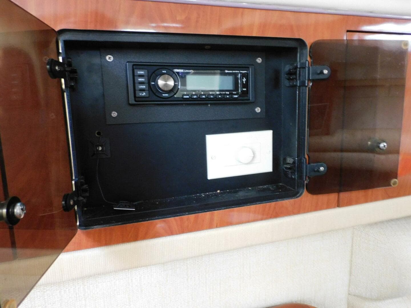 2006 Monterey 302 Sport Cruiser