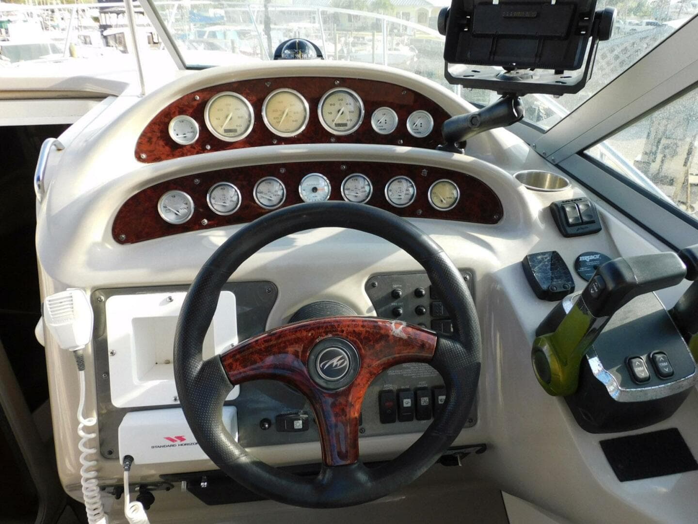 2006 Monterey 302 Sport Cruiser