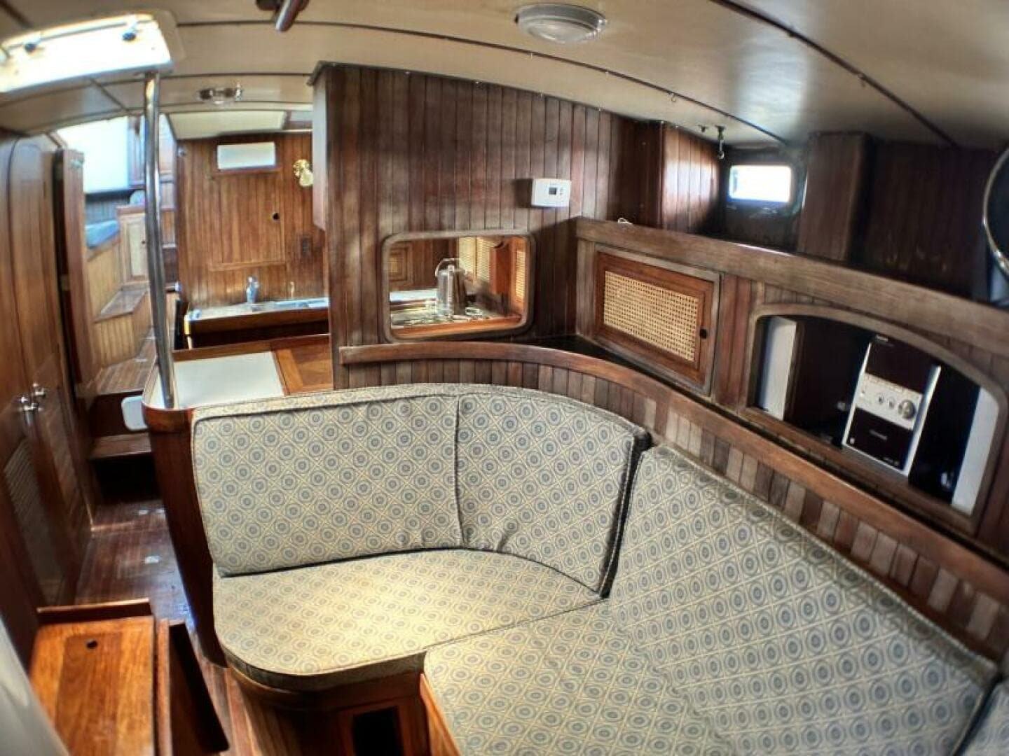 1982 Oceanic Pilothouse 43
