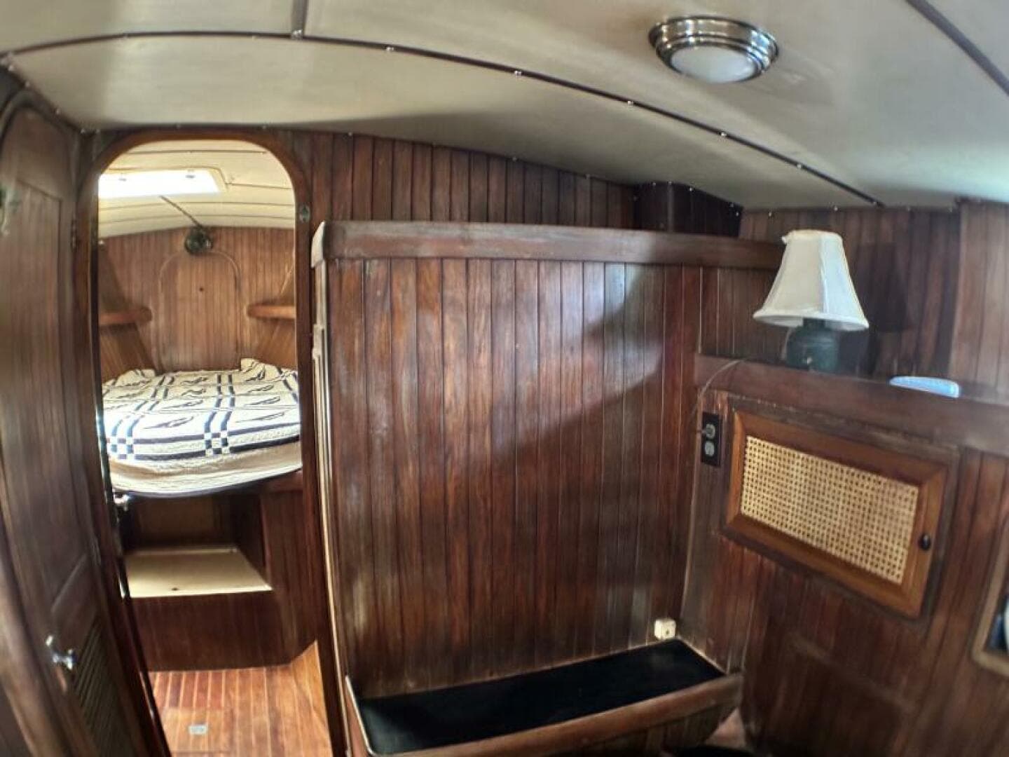 1982 Oceanic Pilothouse 43