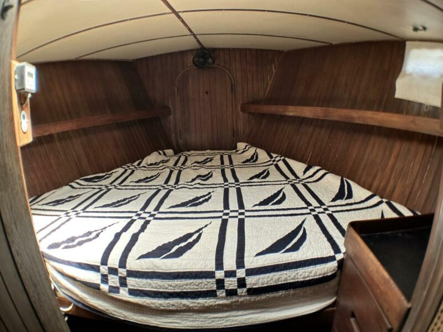 1982 Oceanic Pilothouse 43