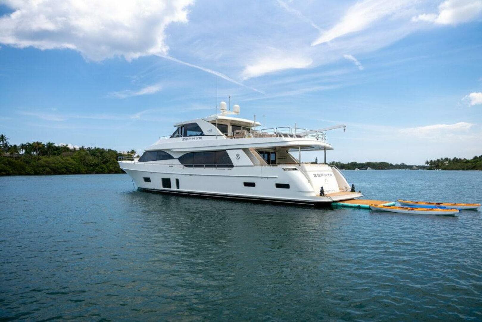 Ocean Alexander 100 ZEPHYR - Exterior