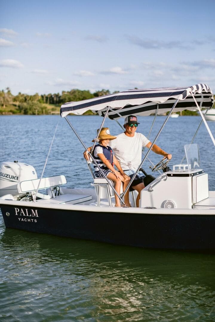 Palm Yachts 17 - Starboard View