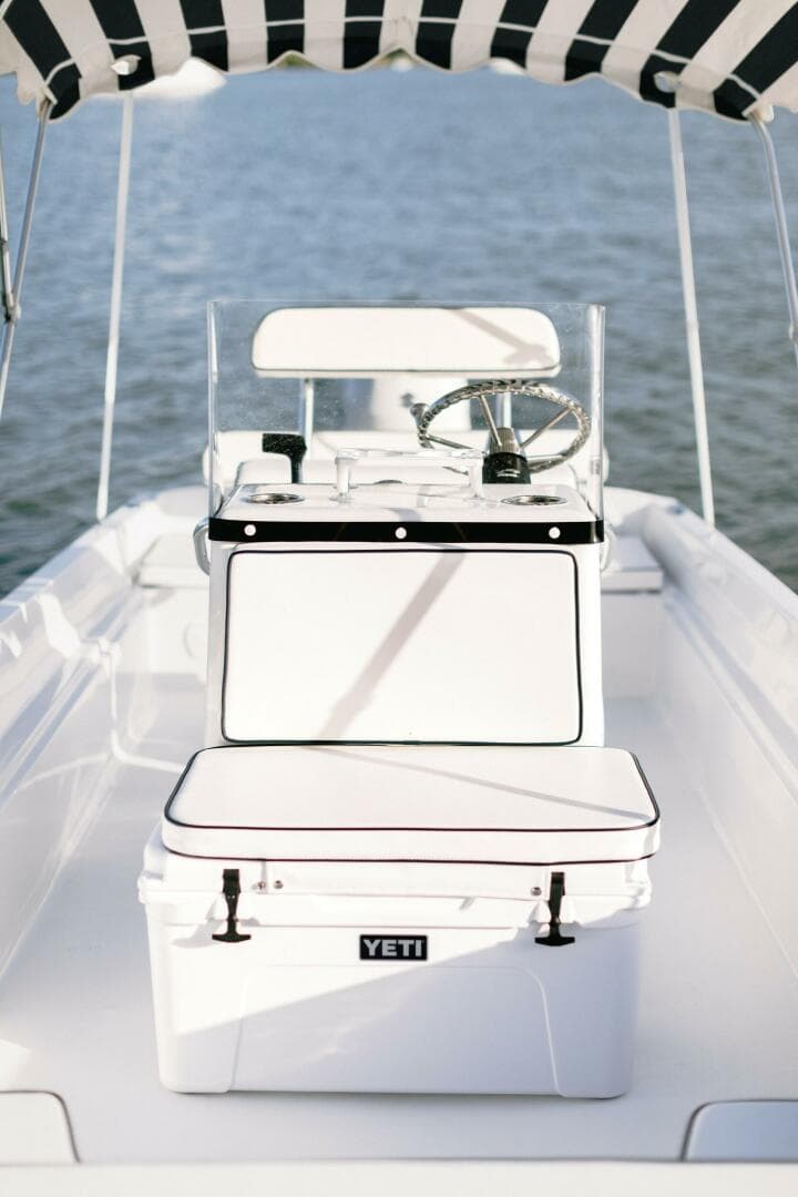 Palm Yachts 17 - Forward Seating