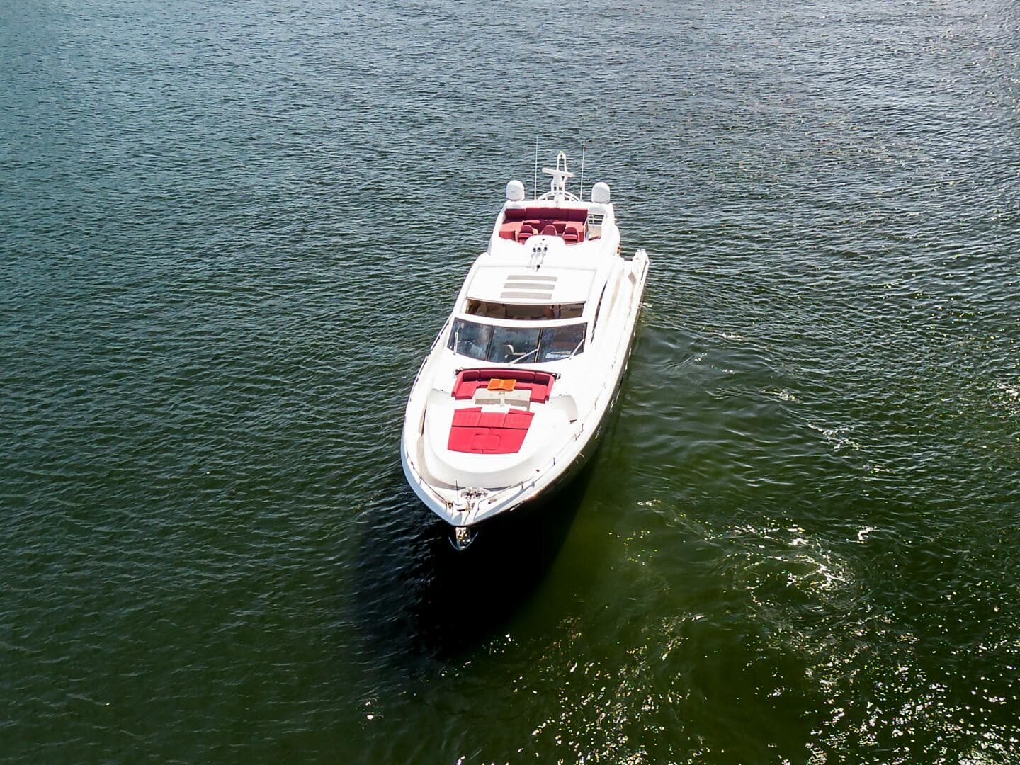 2013 Sunseeker Predator 84