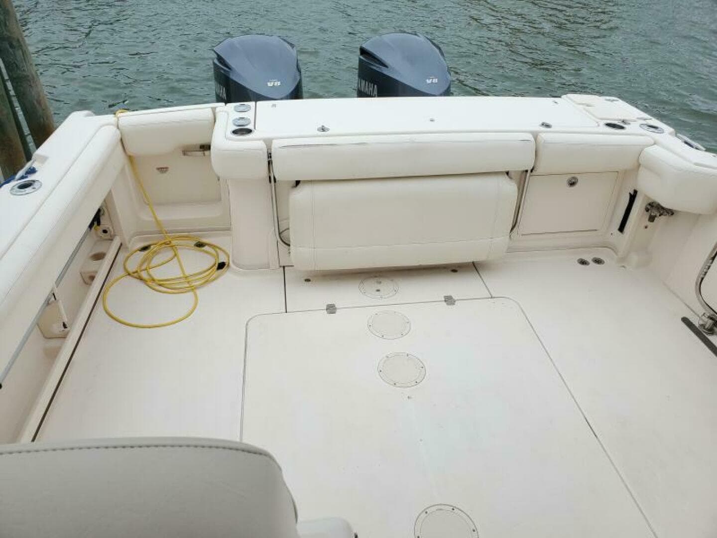 2018 Grady-White 330 Express