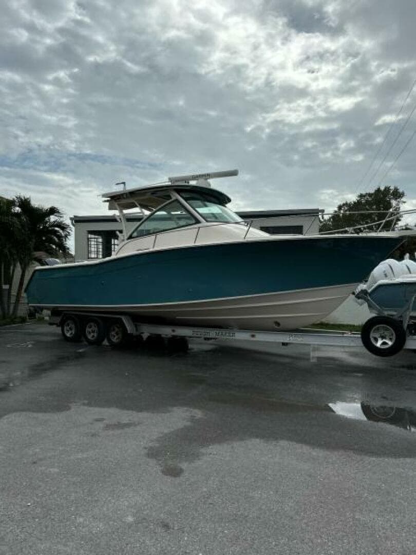 2018 Grady-White 330 Express