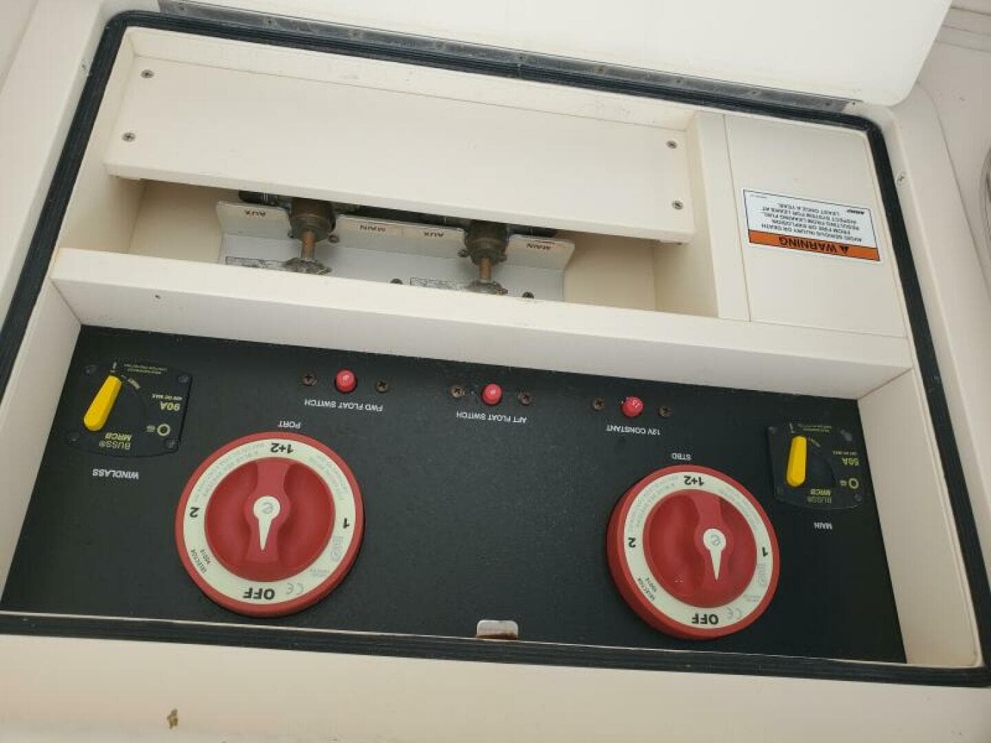 2018 Grady-White 330 Express