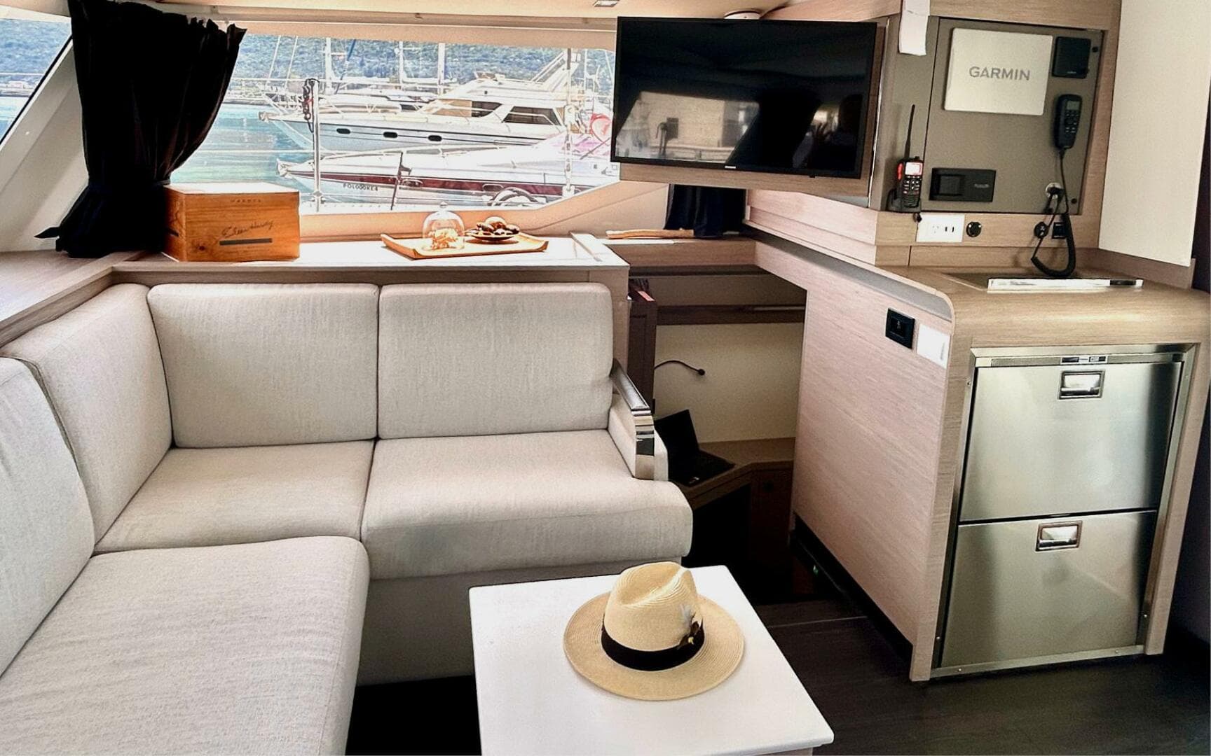 2022 Fountaine Pajot Isla 40