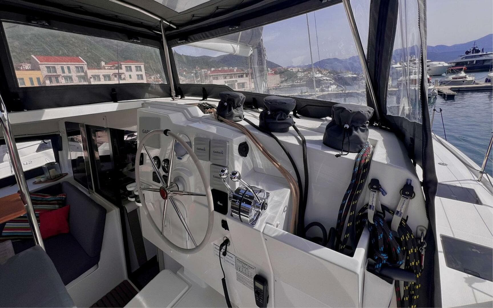 2022 Fountaine Pajot Isla 40