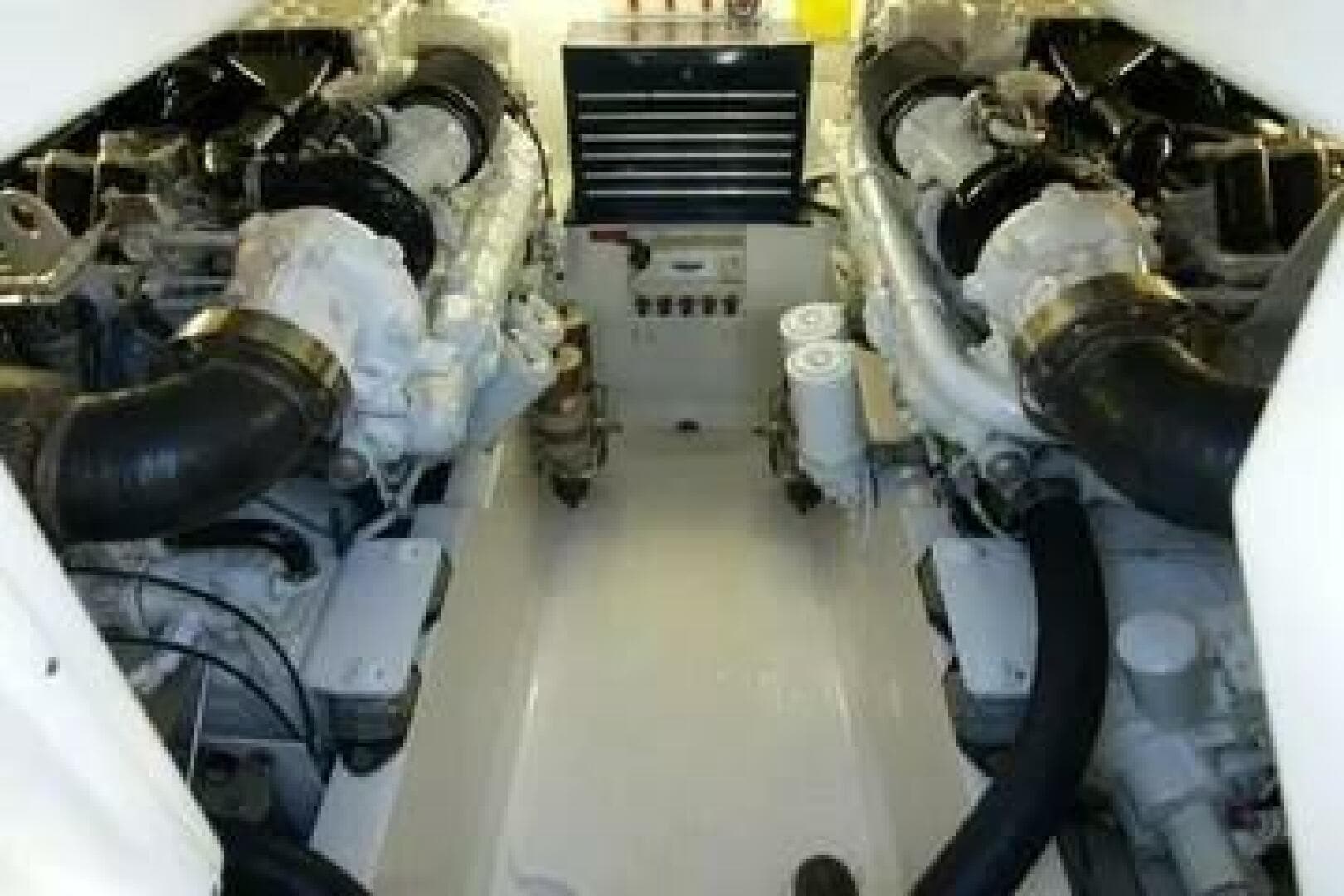 Cabo 45 EMMA - Engine Room