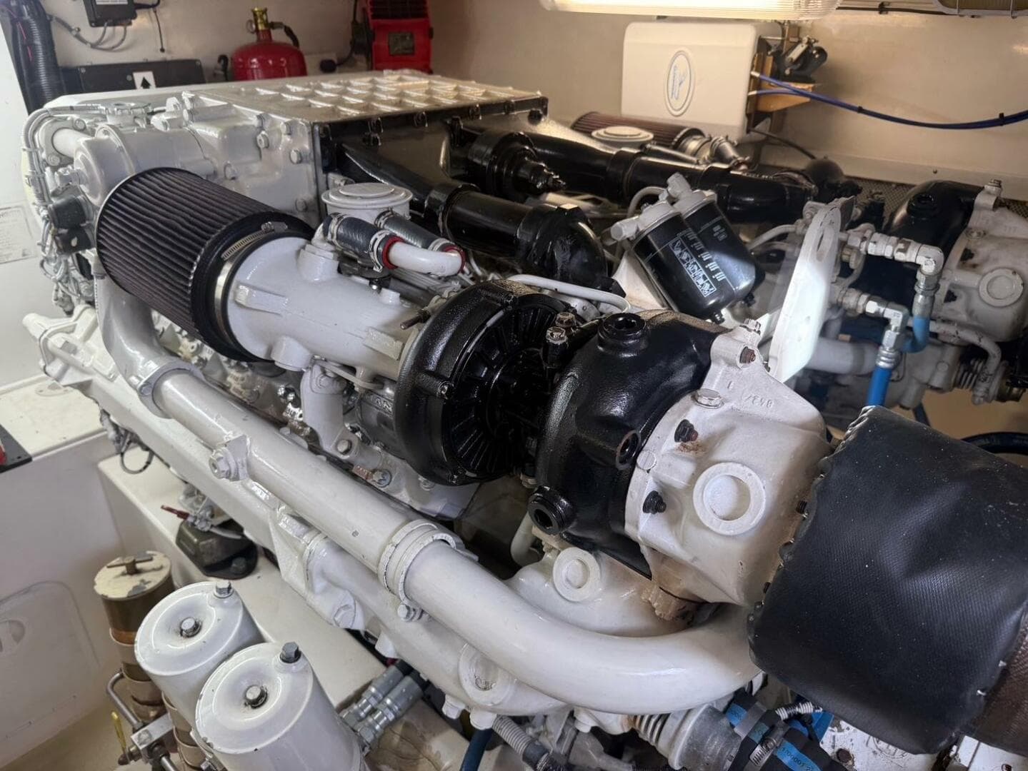 Cabo 45 EMMA - Engine Room