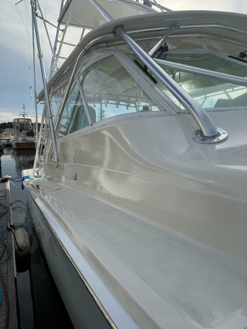 Cabo 45 EMMA - Exterior