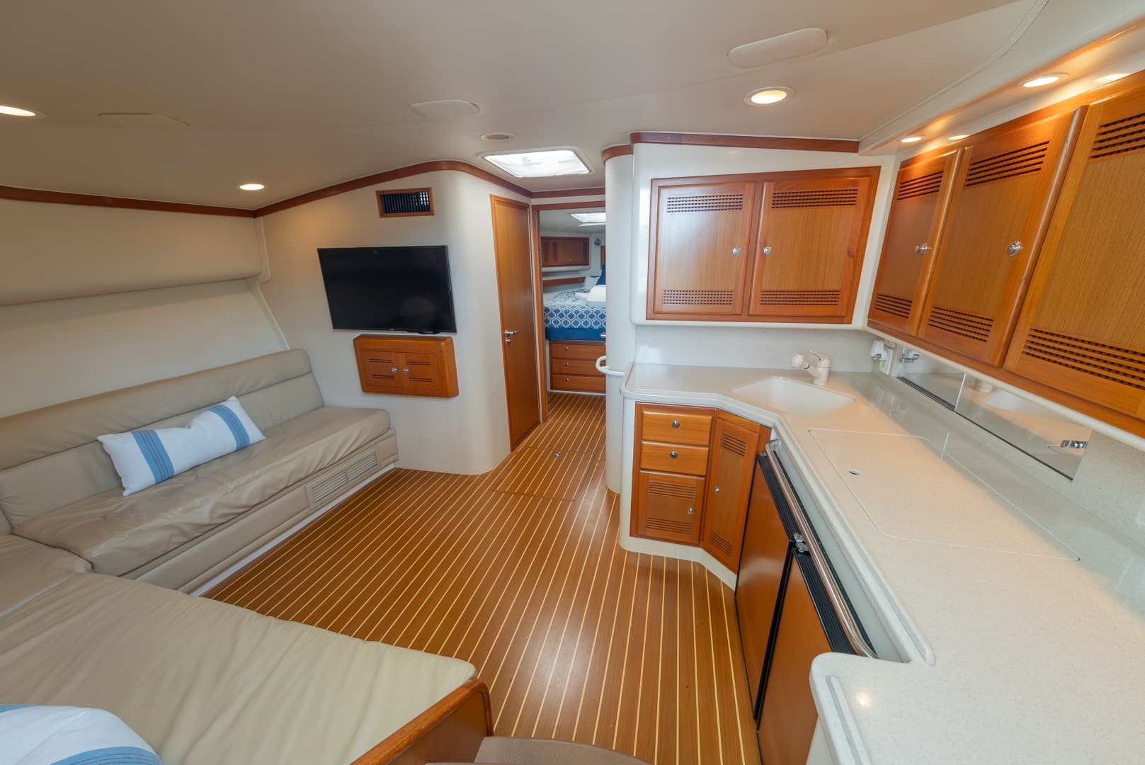 2002 Cabo 45 Express