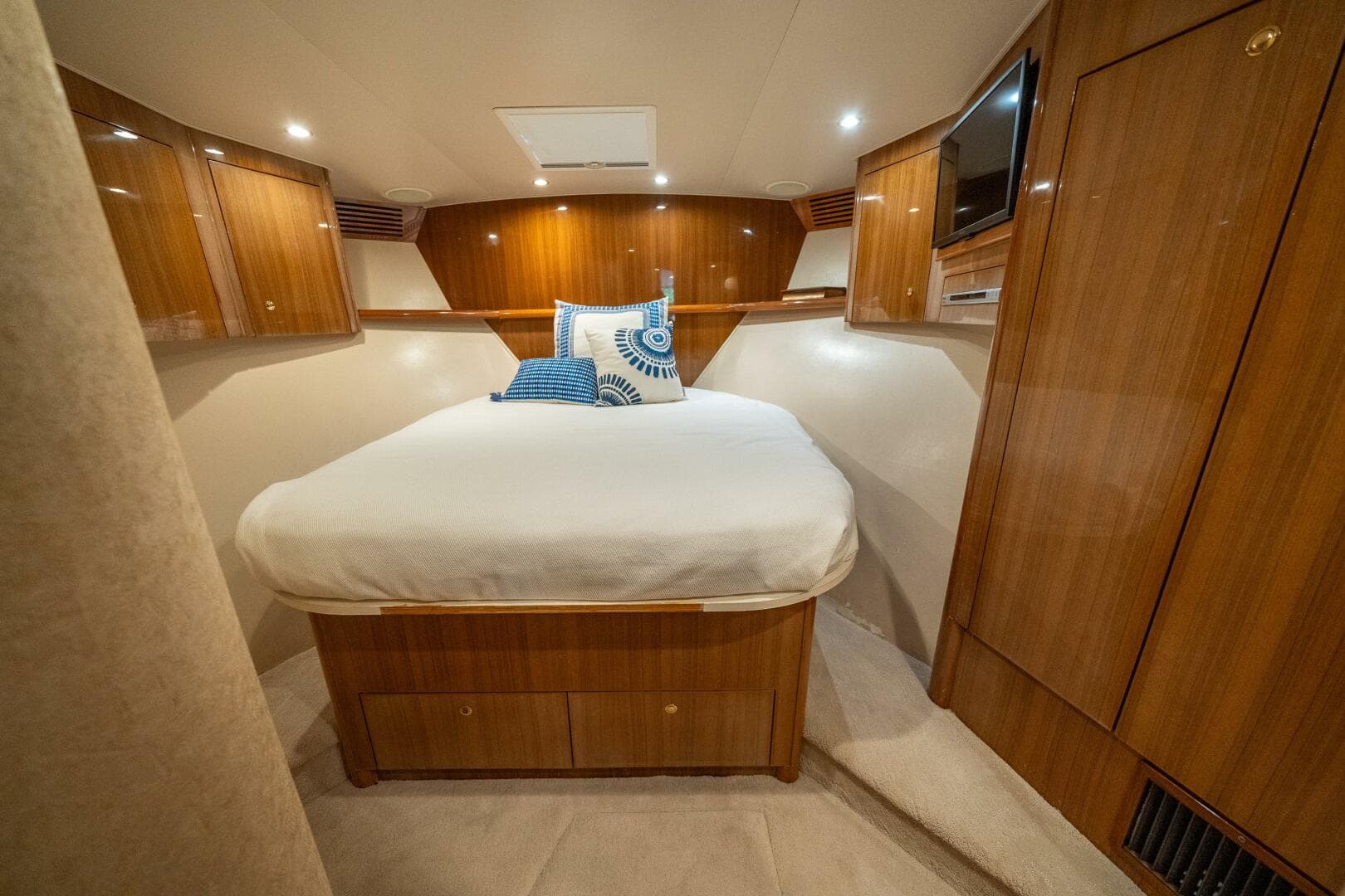 2006 Viking 68 Convertible