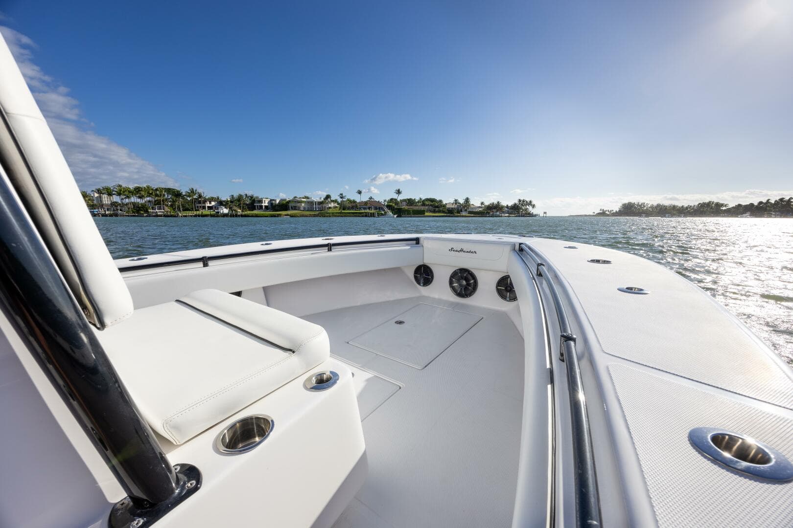 2019 SeaHunter Floridian 28