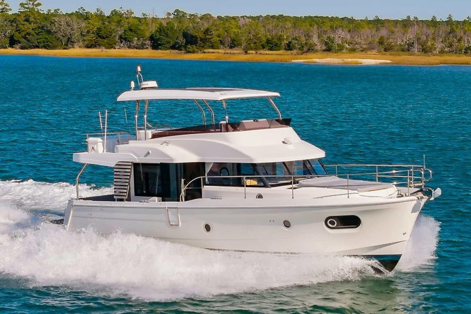 2022 Beneteau Swift Trawler