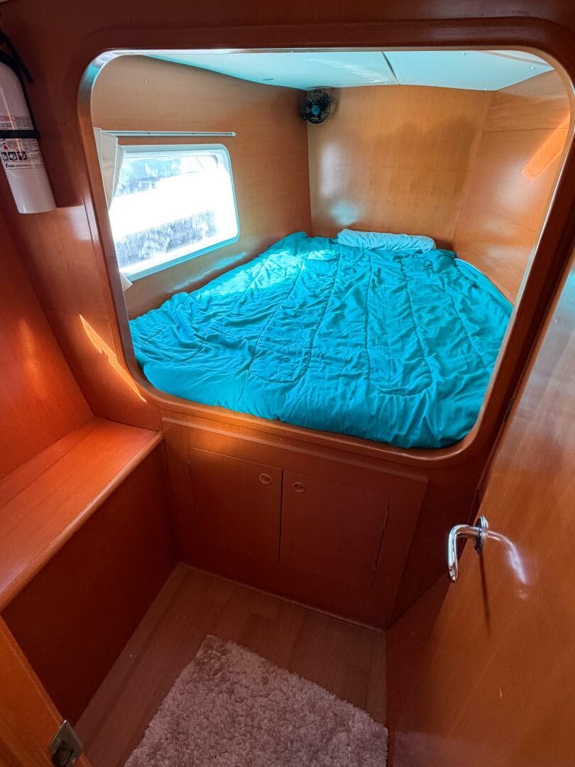 2005 Lagoon 380S