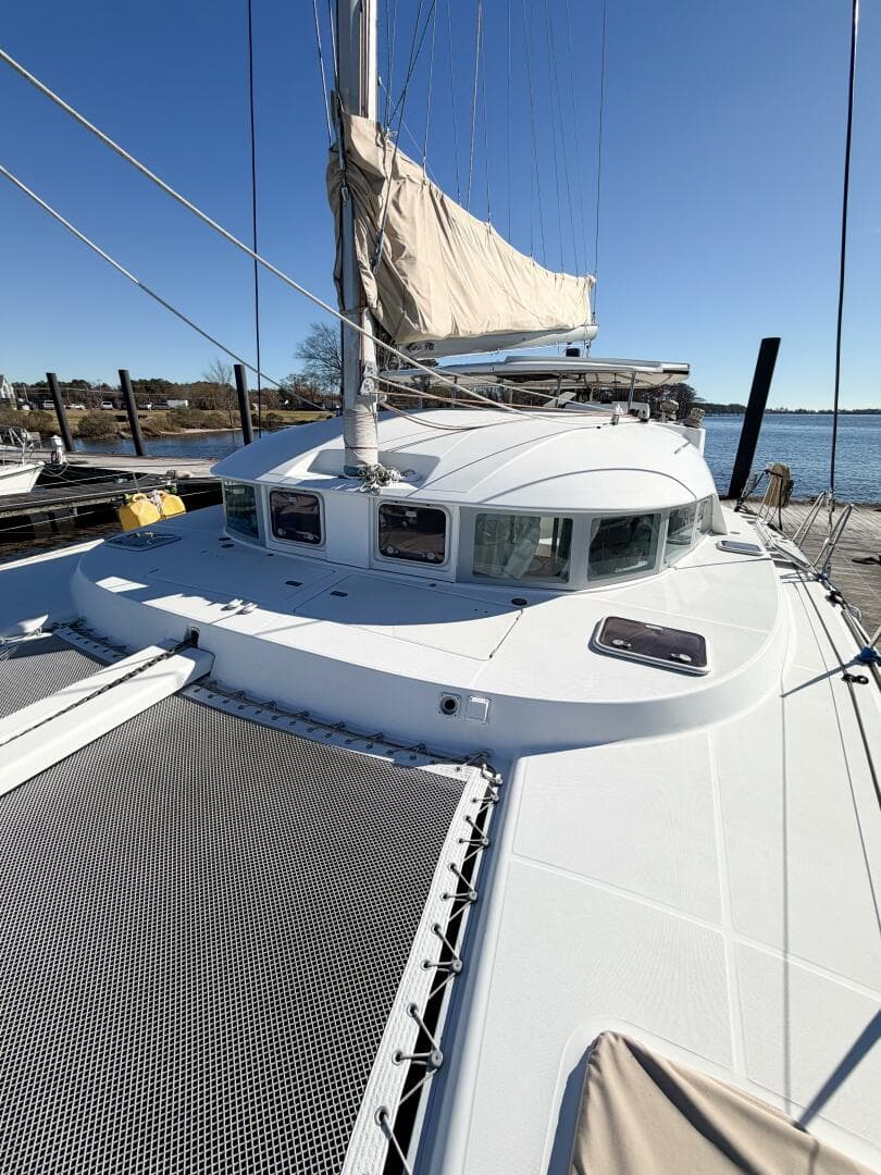 2005 Lagoon 380S