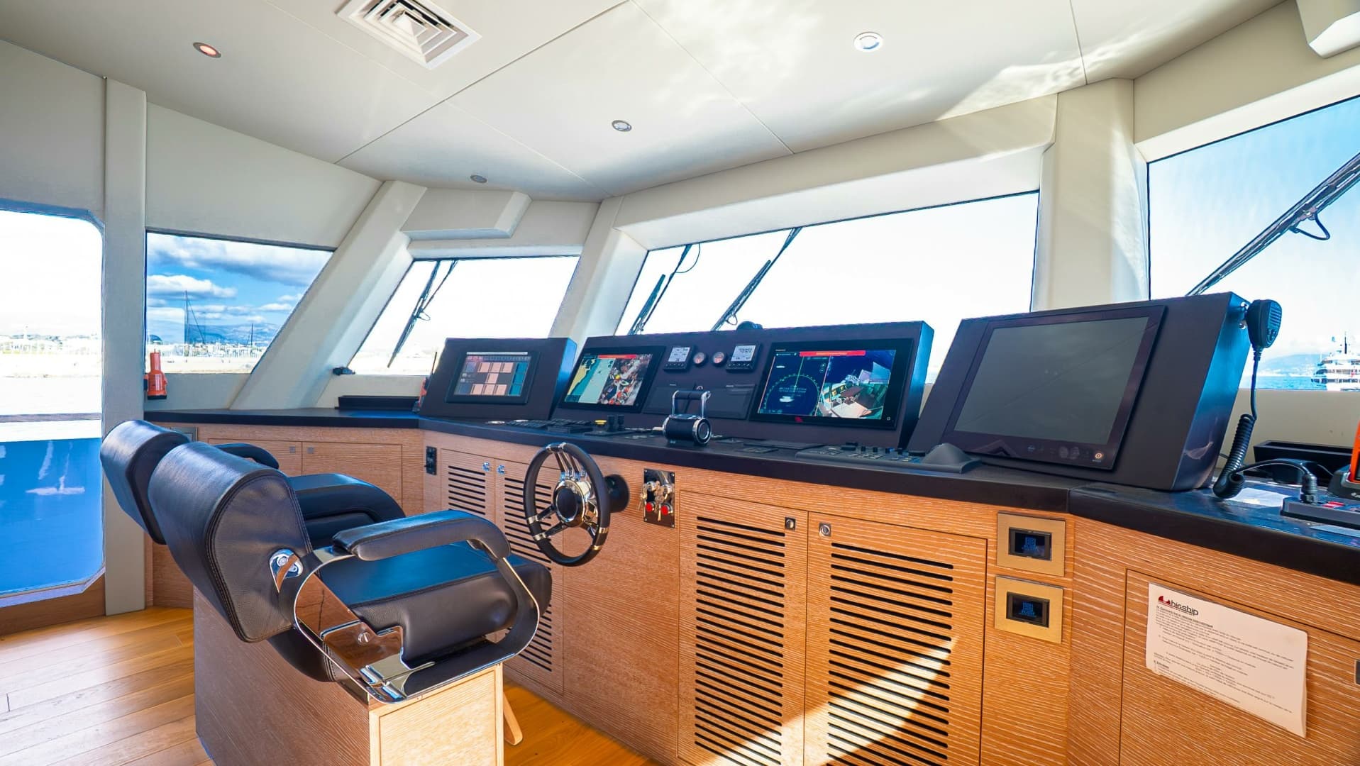 2025 Numarine Numarine 32XP