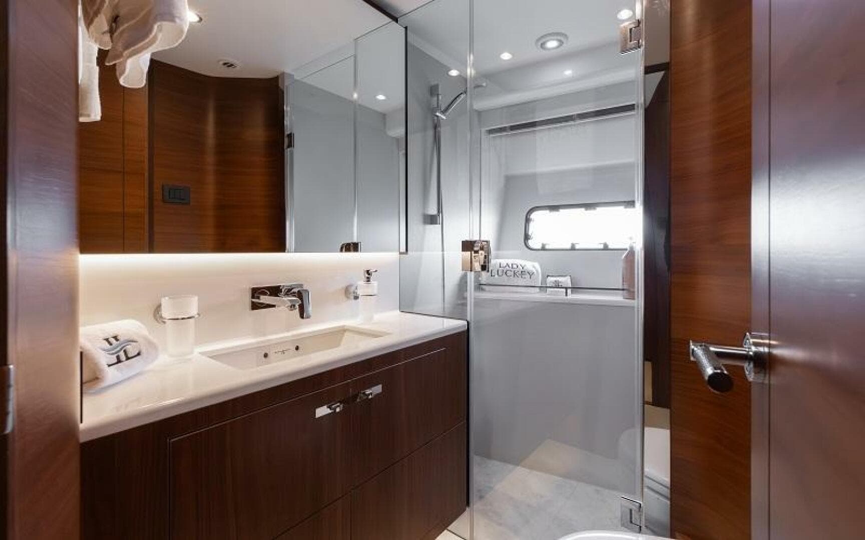 2017 Princess 75 Motor Yacht