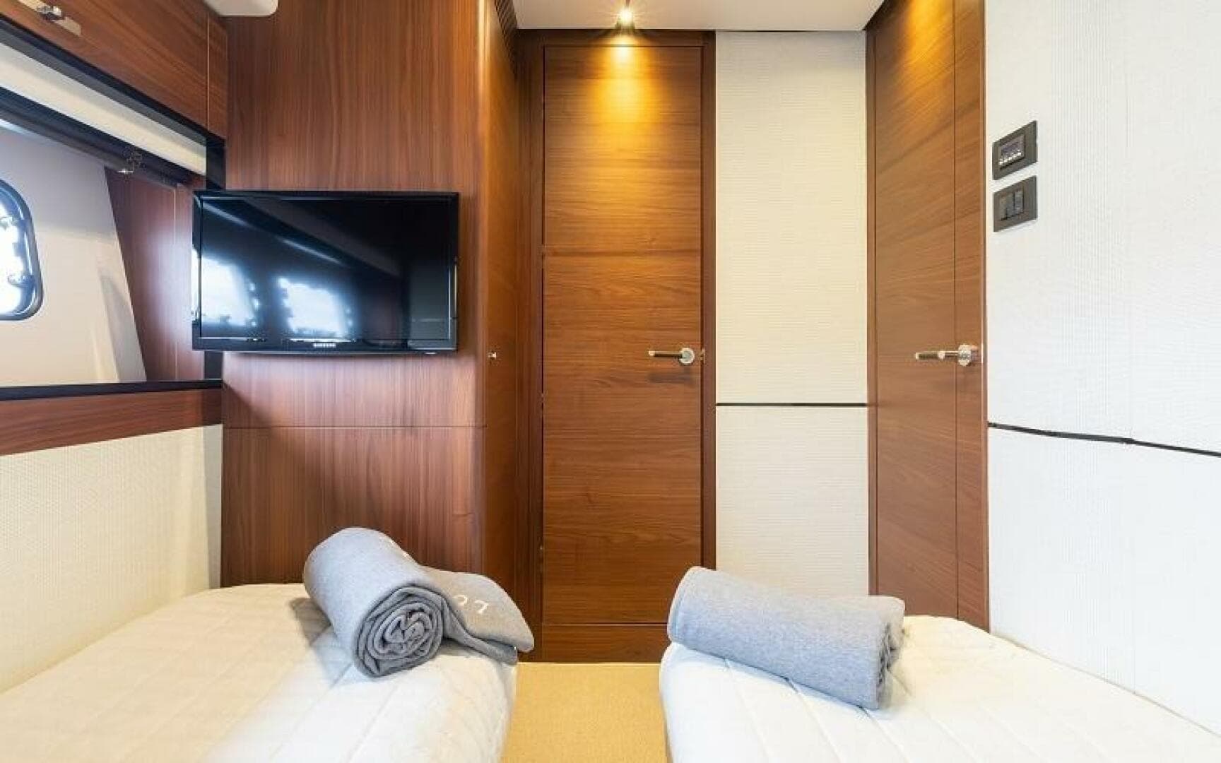 2017 Princess 75 Motor Yacht