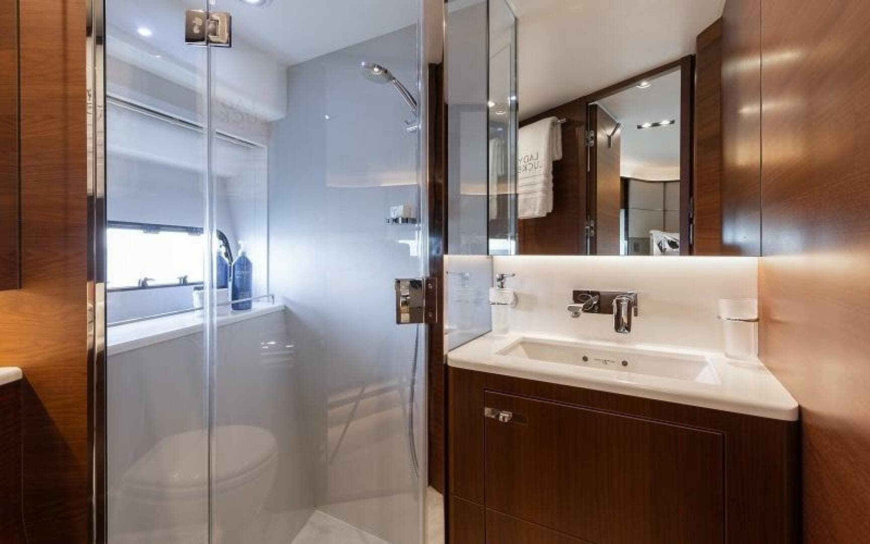 2017 Princess 75 Motor Yacht