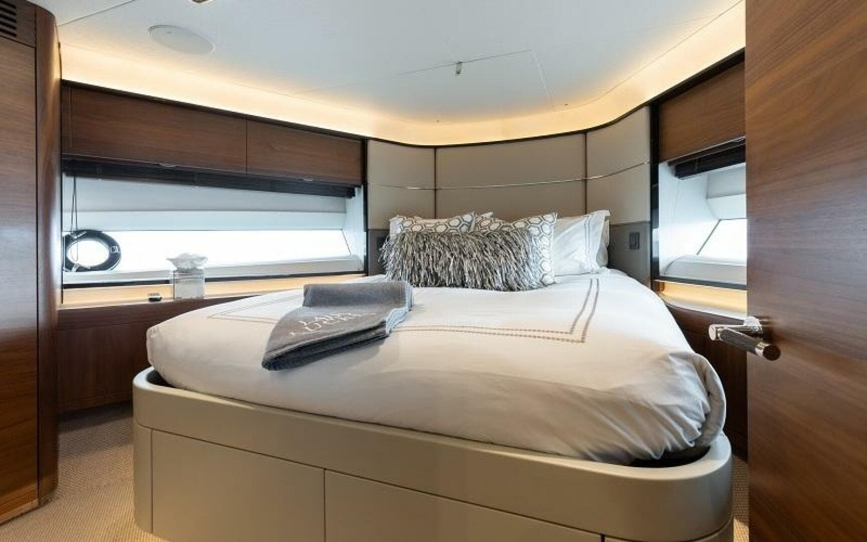 2017 Princess 75 Motor Yacht
