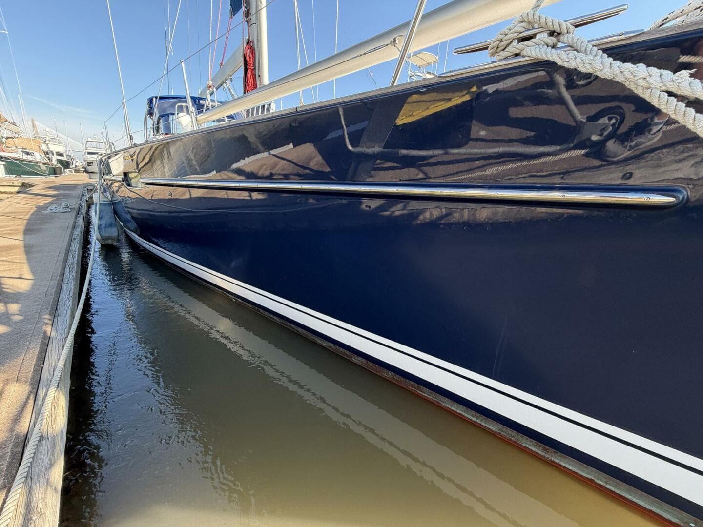 2004 Beneteau 57 Center Cockpit