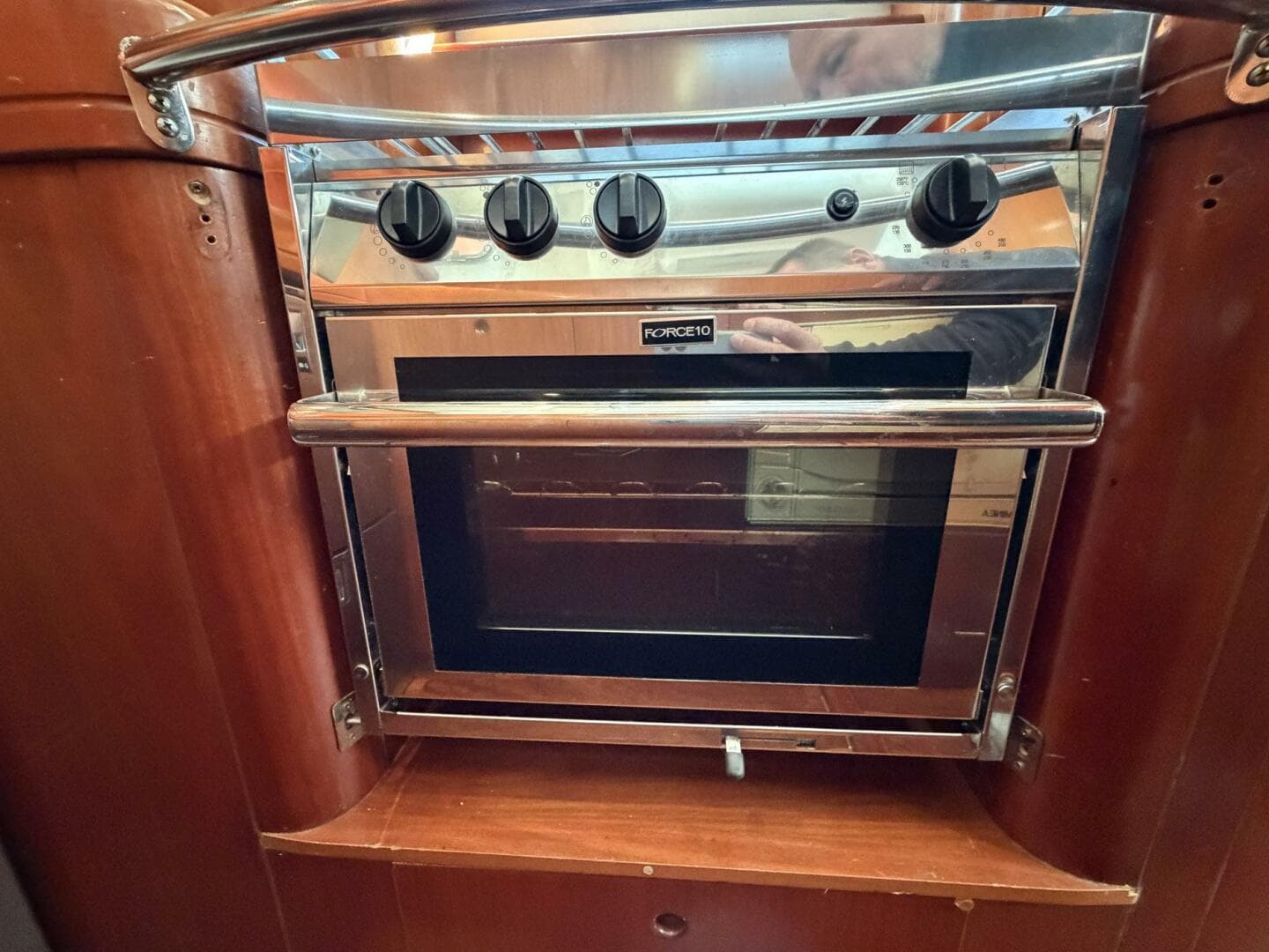 2004 Beneteau 57 Center Cockpit