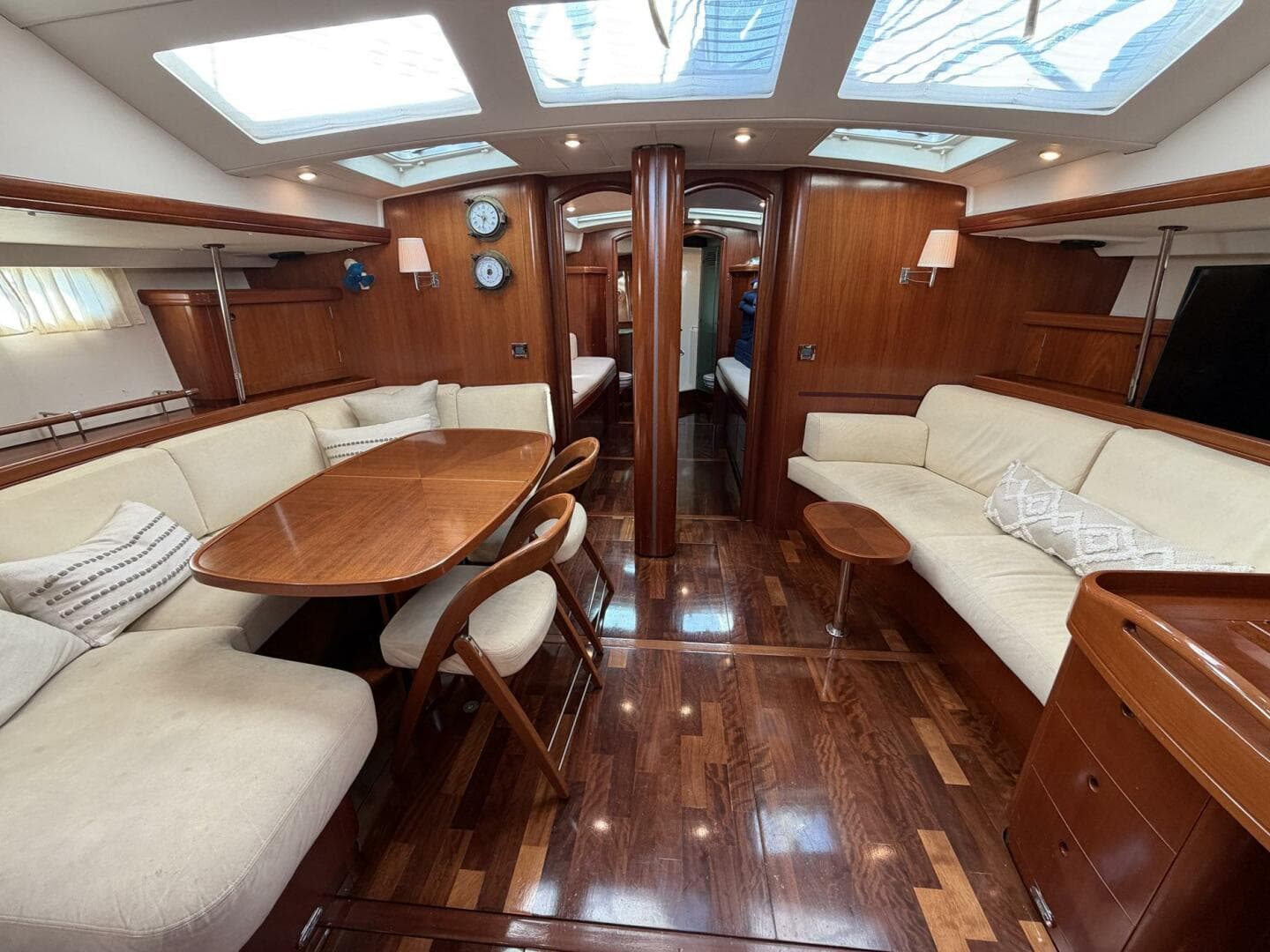 2004 Beneteau 57 Center Cockpit