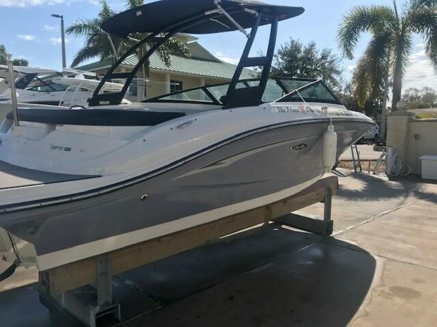 2022 Sea Ray SPX 190 OB