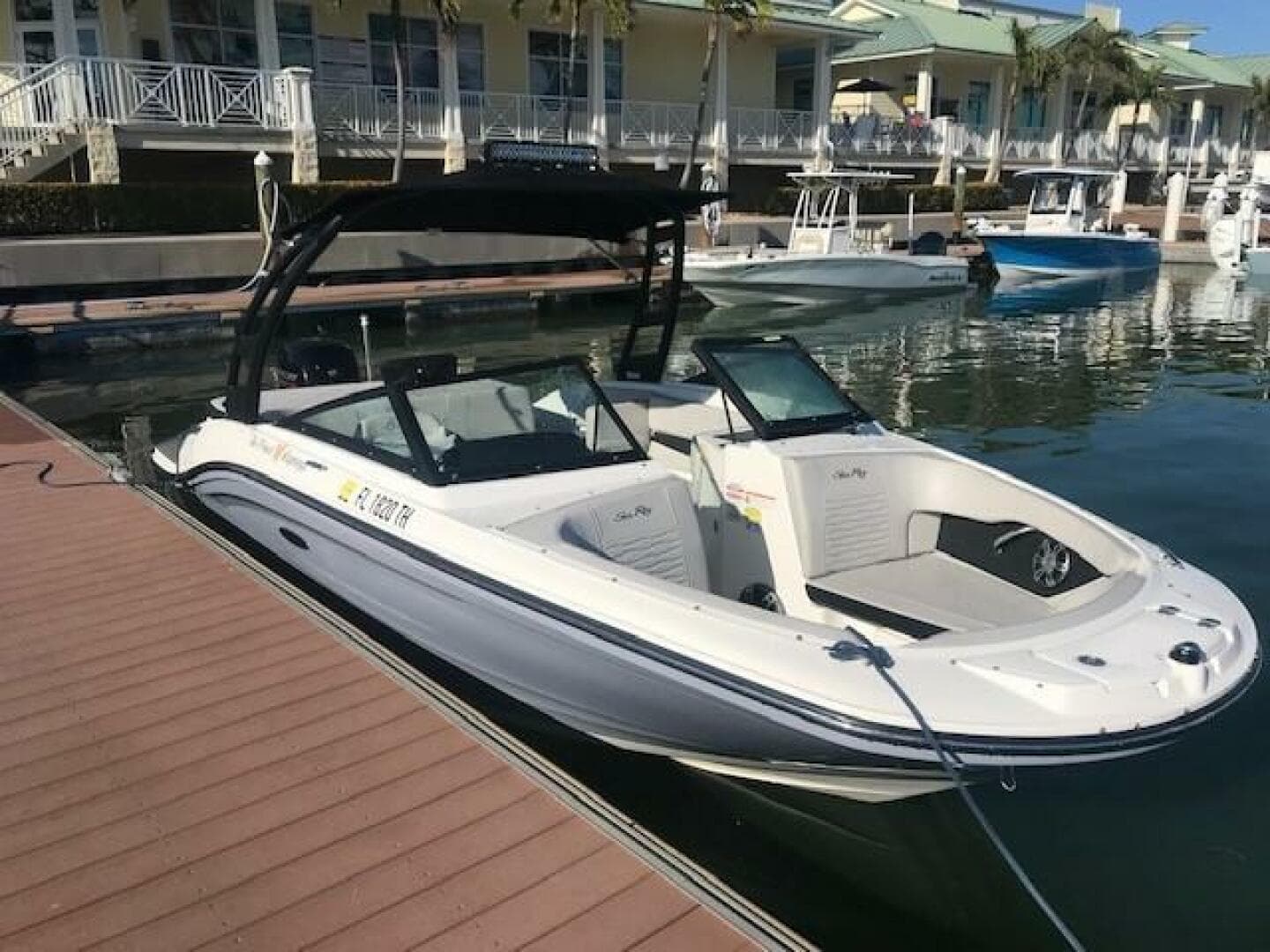 2022 Sea Ray SPX 190 OB