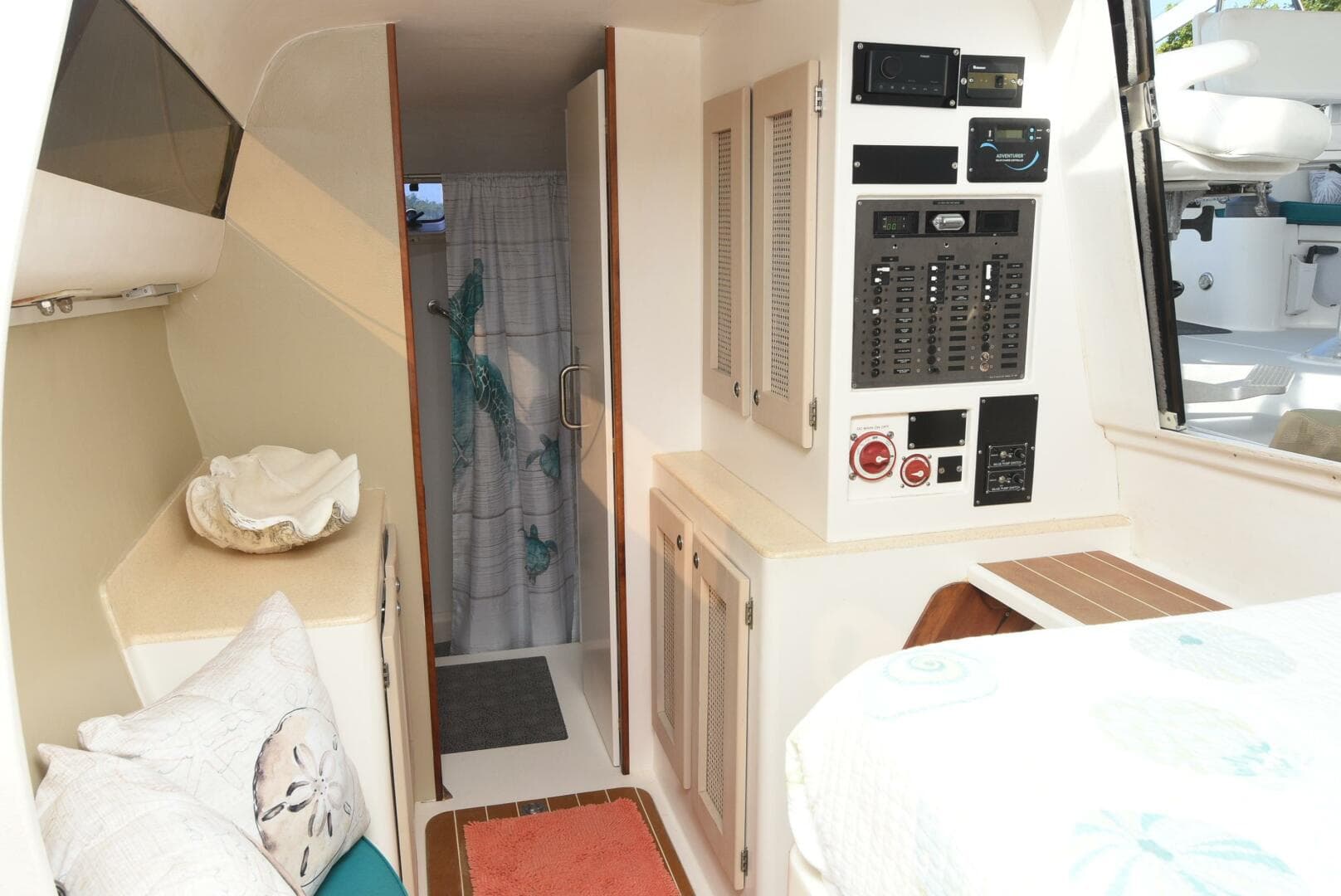 2015 Maine Cat MC 41