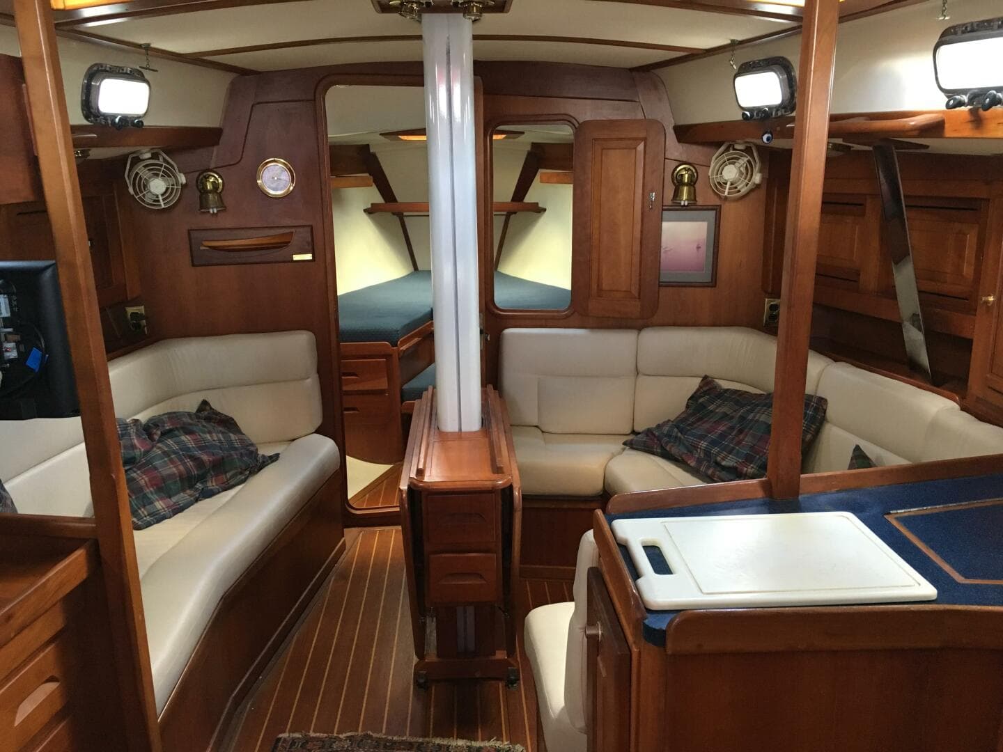2001 Tartan 3700