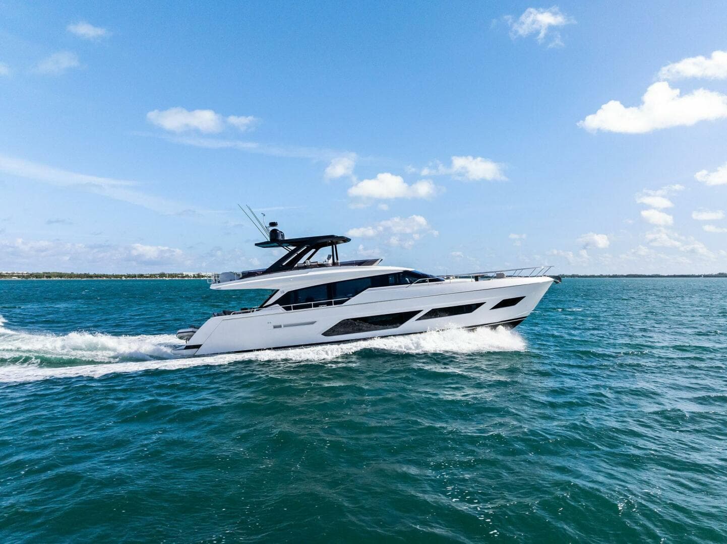 2024 Ferretti Yachts 720
