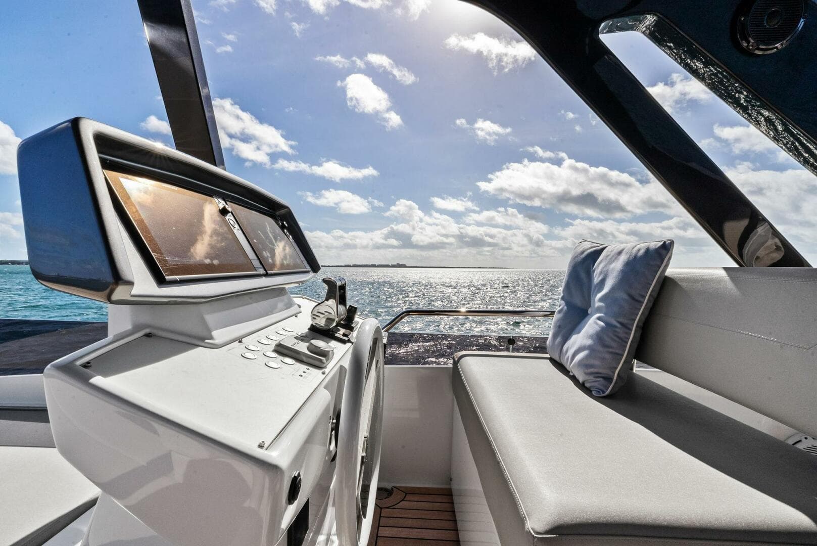 2024 Ferretti Yachts 720