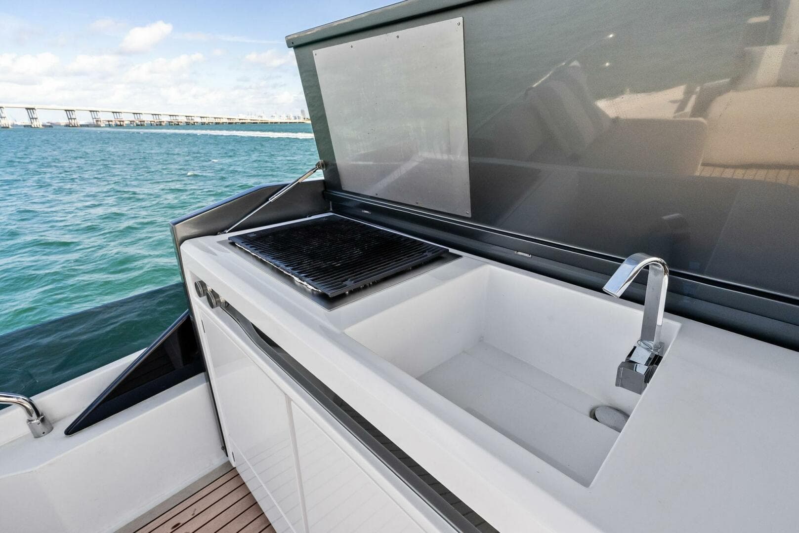 2024 Ferretti Yachts 720