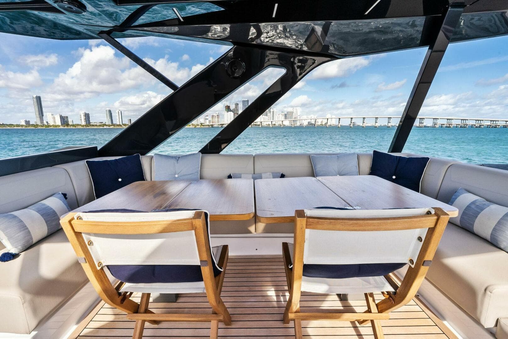 2024 Ferretti Yachts 720