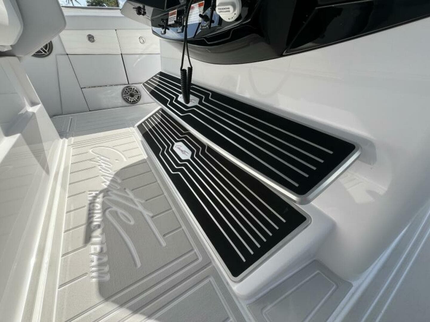 2025 Cigarette NightHawk