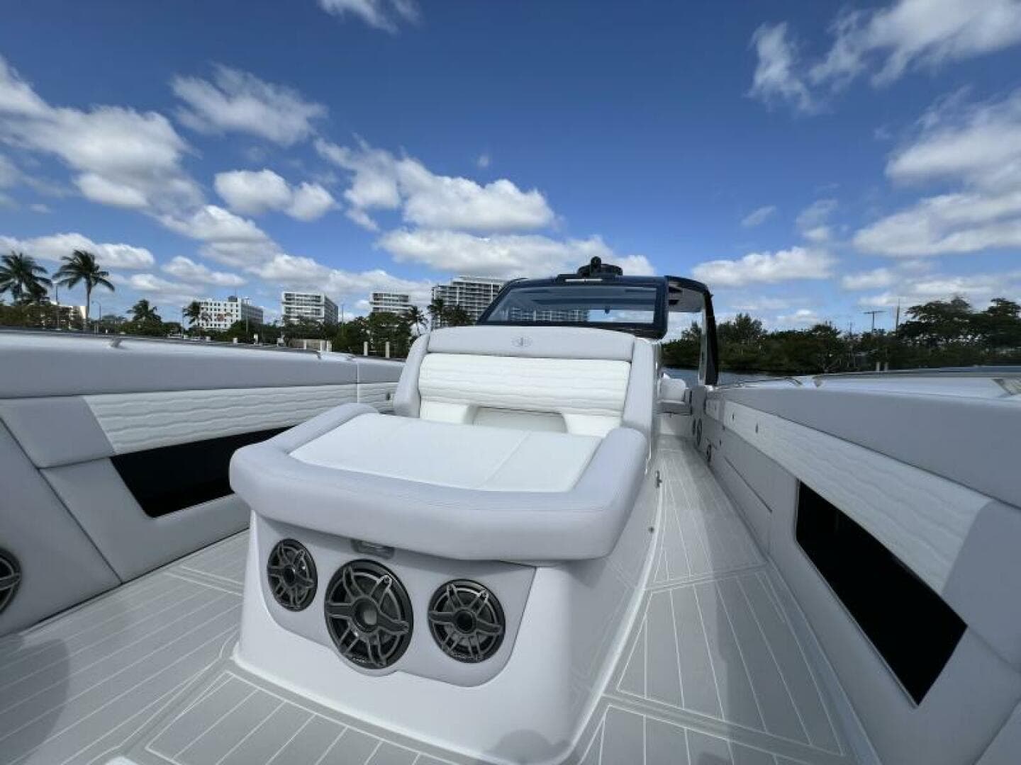 2025 Cigarette NightHawk